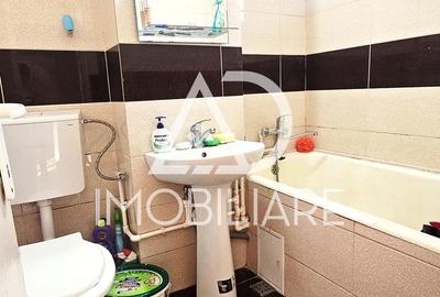 Apartament cu 3 camere decomandat în Teilor - 5