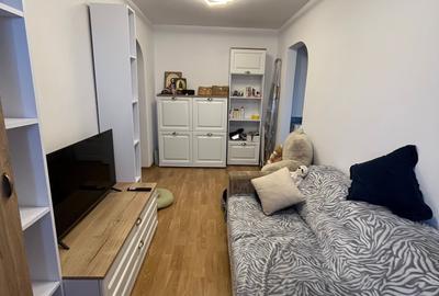 COMISION 0 Apartament 3 camere sdec 1 baie 1 balcon et 4 Micro 12