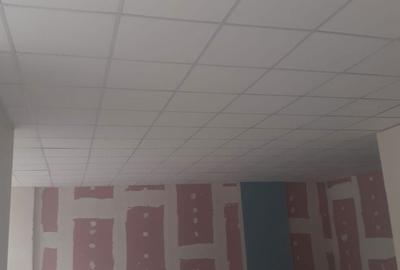 Spațiu comercial, de 167 mp, în Central - 4