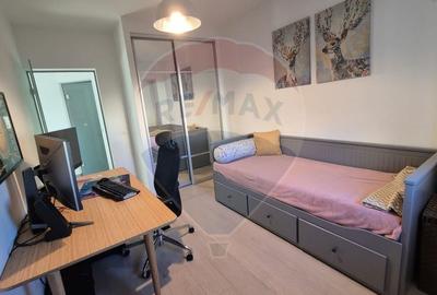 Apartament cu 3 camere de vânzare în zona 13 Septembrie - 2