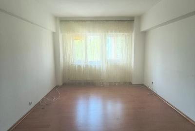 Apartament cu 2 camere decomandat în Tomis II