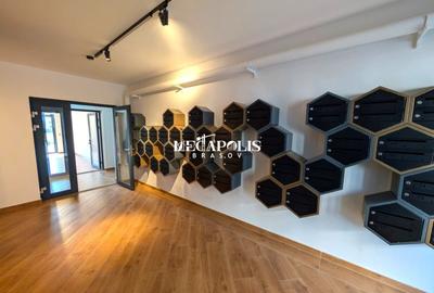 Apartament cu 3 camere decomandat în Tractorul - 4