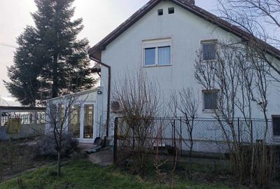 Casă cu 4 camere în Berceni - 7