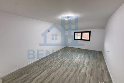 Casă cu 4 camere cu Teren 500 Mp în Malu Mare - 4