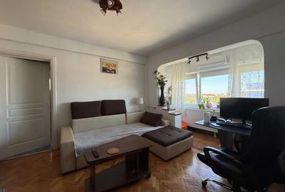 Apartament cu 2 camere semidecomandat, mobilat în Take Ionescu - 1