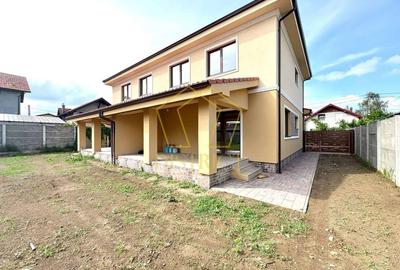 Duplex SPATIOS cu 4 camere si bucatarie închisă | Mosnita Noua
