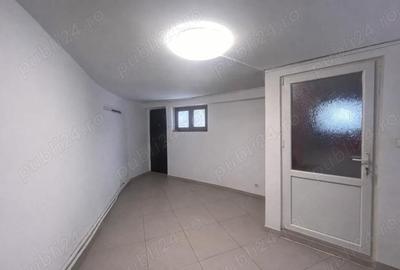 Casă cu 8 camere în Central - 13