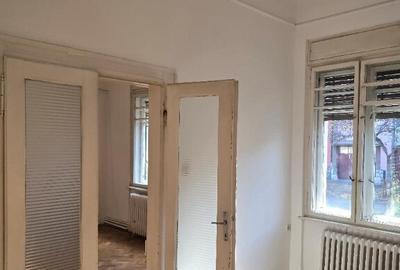 Casa Zona Ultracentrala , 6 cam SC 200 , teren 242, inc oras - 2