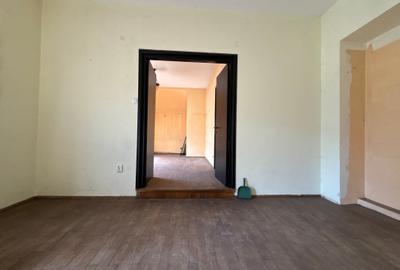 Casă individuală cu 7 camere cu Canalizare în Capitale - 19