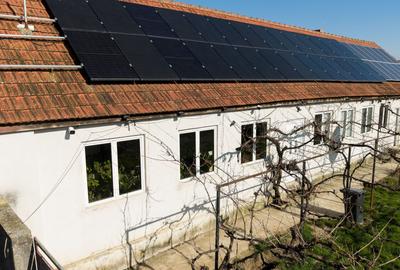 Casă individuală cu 3 camere cu Canalizare în Exterior Sud - 1