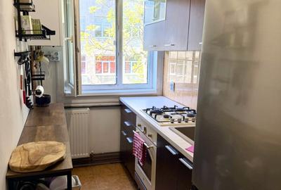 Apartament cu 3 camere semidecomandat, mobilat în Circumvalațiunii - 6