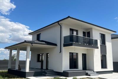 Casă cu 3 camere în Albota - 1