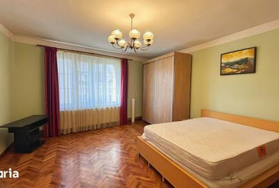 Apartament cu 3 camere decomandat, mobilat în Central - 13
