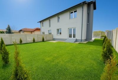 Casă cu 4 camere cu Teren 250 Mp în Domnești - 1