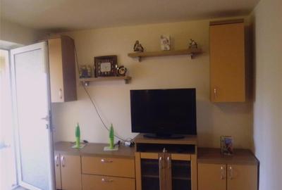 Casă cu 5 camere cu Teren 2500 Mp în Central - 2
