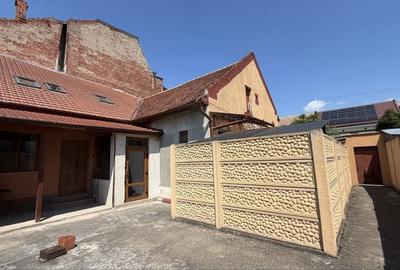 Apartament cu 3 camere decomandat în Central - 4