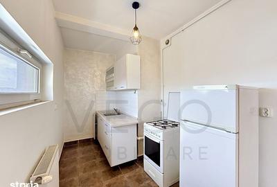 Apartament cu 2 camere semidecomandat, mobilat în Central - 1