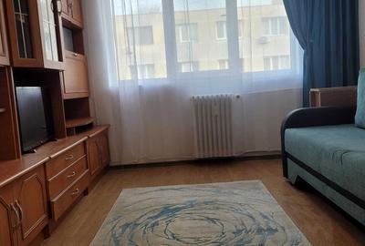 Garsonieră decomandată în Tractorul - 3