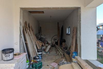 Casa cu garaj Lilieci- teren 540m, canalizare, apa, gaz. - 16