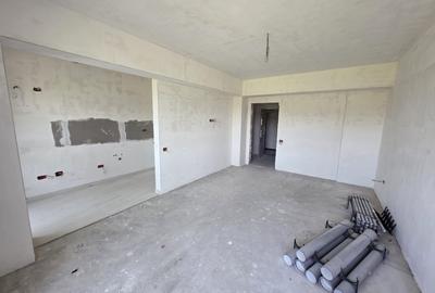 Garsonieră decomandată în Baza 3 - 5