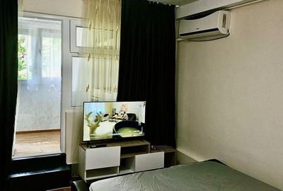 Garsonieră de închiriat - Micro 40, etaj 2, 20 mp + balcon - - 1