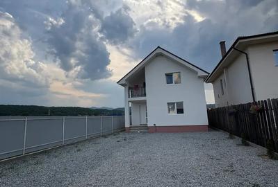 Casă cu 4 camere în Gilău - 1