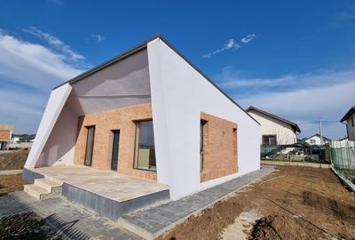Casă individuală cu 3 camere în Berceni