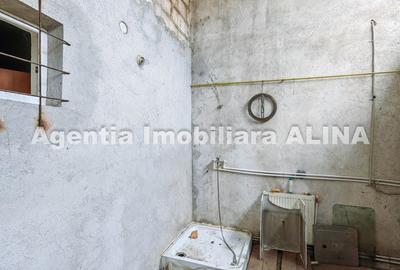 Spațiu comercial, de 432 mp, în Central - 13