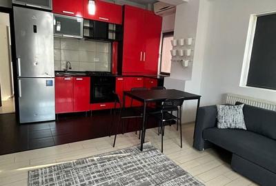 Apartament cu 3 camere decomandat în Roșu