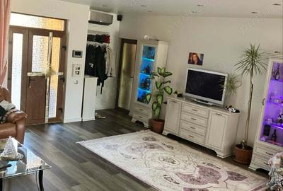 Casă cu 4 camere în Central - 22