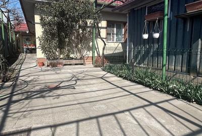 Casă individuală cu 4 camere cu Canalizare în Brătianu - 1