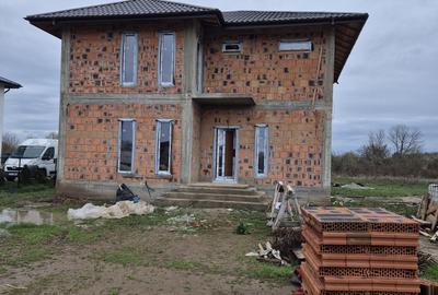 Casă cu 4 camere în Chiajna - 1