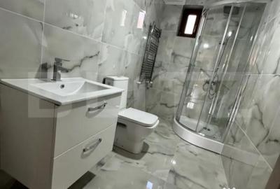 Casă cu 3 camere cu Teren 3200 Mp în Central - 3