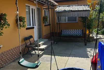 Casă cu 5 camere în Sânnicolau Mare