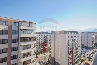 Apartament cu 2 camere decomandat, mobilat în Tractorul - 8
