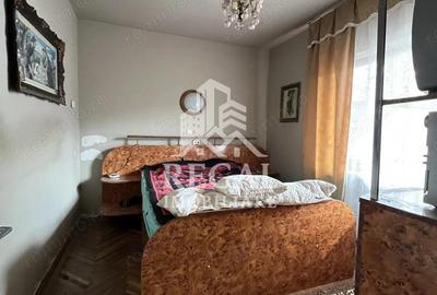 PRET NOU - Casa de vanzare construc?ie solida ?i spa?ioasa - 6