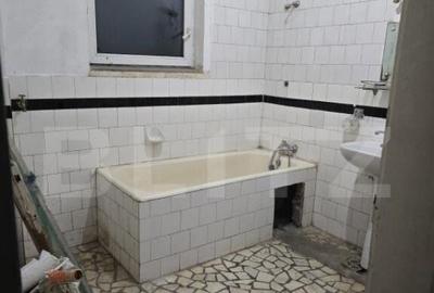 Casă cu 5 camere cu Teren 60 Mp în Titulescu