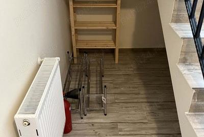 Inchiriez apartament 3 camere - 1