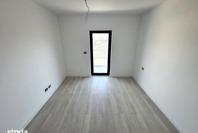 Casă cu 4 camere cu Teren 150 Mp în Tomești - 2
