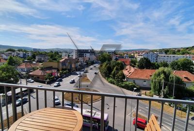 Apartament cu 2 camere semidecomandat, mobilat în Dâmbul Rotund