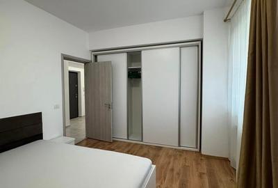 Apartament cu 2 camere decomandat, mobilat în Universitate