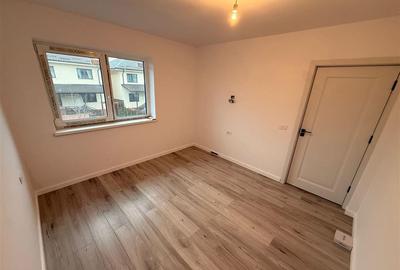 Duplex cu 4 camere cu Teren 260 Mp în Lisaura - 8