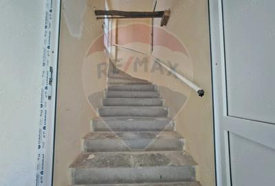Casă cu 3 camere cu Teren 475 Mp în Central - 4