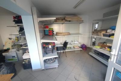 Spatiu de inchiriat cu 2 camere 35mp,parter inalt,oras Nasau - 2