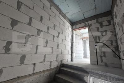 Casă cu 5 camere cu Teren 316 Mp în Bariera Vâlcii