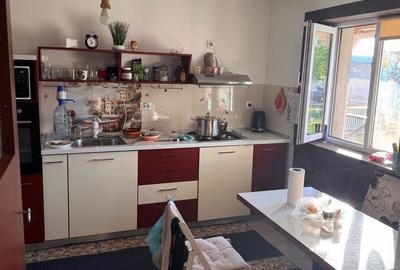 Casă cu 4 camere în Frumușani - 1