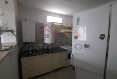 Vila 7 camere, an 1984, garaj, terasa, teren 604 m2, Poiana Campina,PH - 17