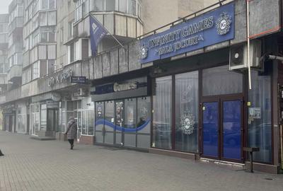 Spațiu comercial, de 214 mp, în Central - 7