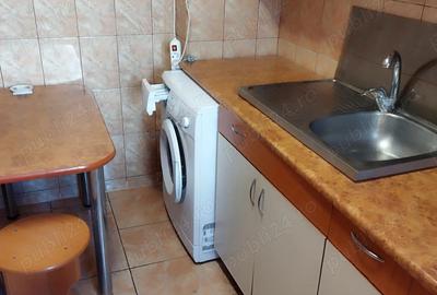 2 camere Titan Auchan, metrou 1 Decembrie 1918 - 3