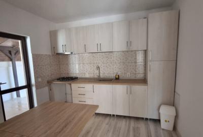 Casă cu 4 camere cu Teren 260 Mp în Central - 13